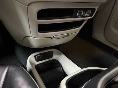 Certified 2023 Chrysler Pacifica Touring-L FWD image 21