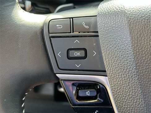 Certified 2025 Toyota Camry SE image 17