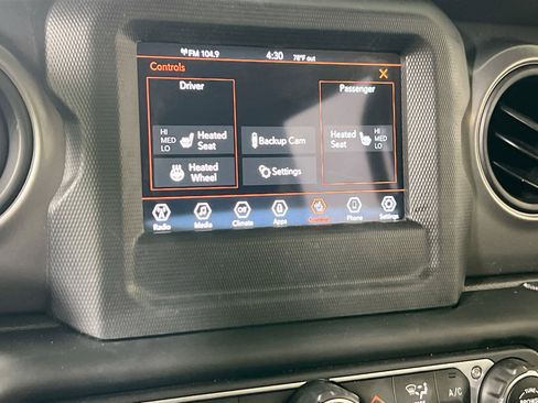 Used 2022 Jeep Wrangler Unlimited Sport image 18