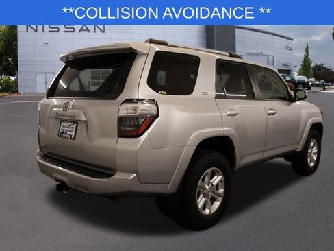 Used 2024 Toyota 4Runner SR5 Premium image 3