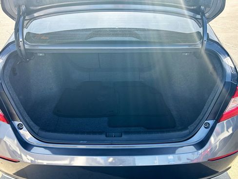 Used 2018 Honda Accord EX-L image 27