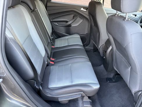 Used 2016 Ford Escape SE FWD image 16