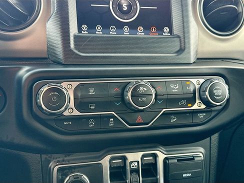 Used 2020 Jeep Wrangler Unlimited Sport S image 14