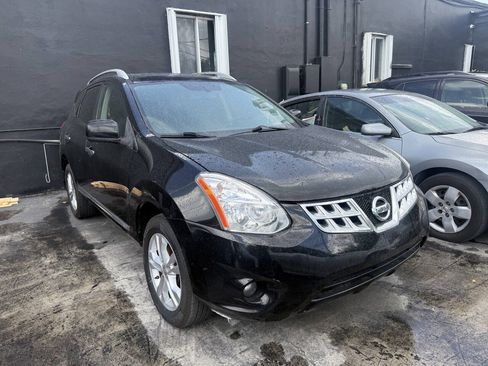 Used 2013 Nissan Rogue SV w/ Premium Pkg AWD/4WD image 4