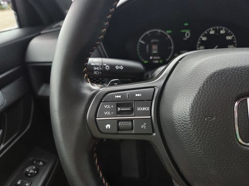 Used 2025 Honda CR-V Sport image 22