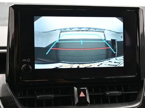 Used 2025 Toyota Corolla LE FWD image 24