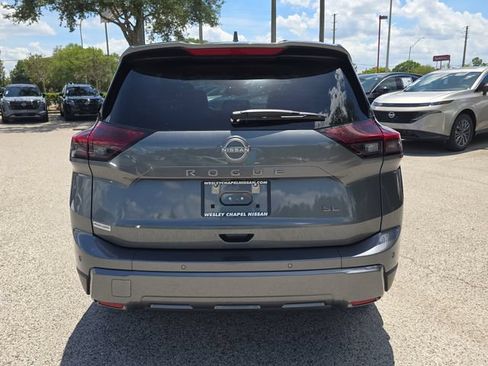 Certified 2026 Nissan Rogue SL FWD image 7
