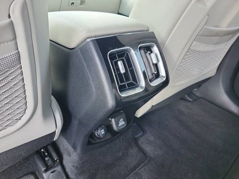 Used 2025 Kia Sorento SX Prestige AWD/4WD image 18