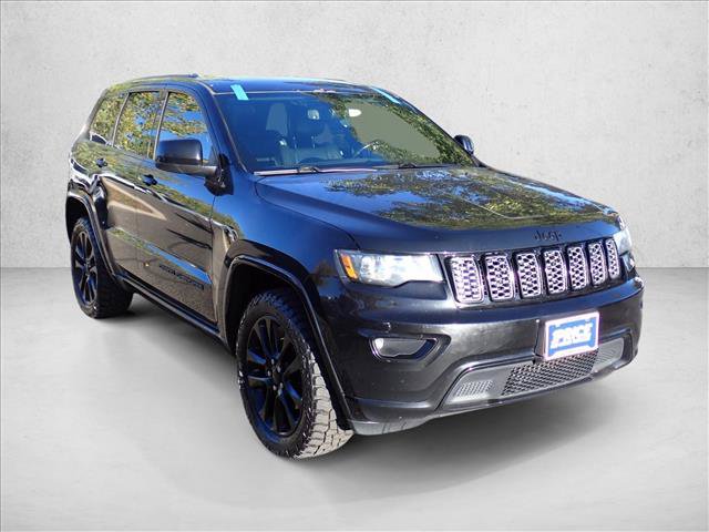 Used 2018 Jeep Grand Cherokee Altitude AWD/4WD image 6