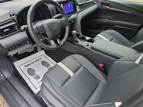 Certified 2025 Toyota Camry SE image 12
