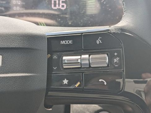 Used 2026 Kia Sorento S FWD image 23