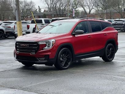 Used 2023 GMC Terrain SLE w/ Driver Convenience Package