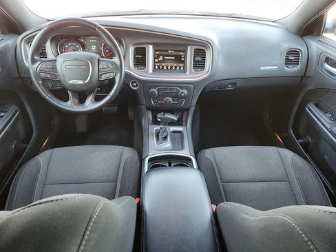 Used 2022 Dodge Charger SXT image 11