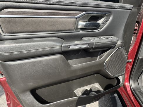 Used 2025 RAM 1500 Laramie w/ Sport Appearance Package AWD/4WD image 11