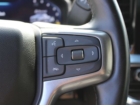 Used 2023 Chevrolet Silverado 1500 LT AWD/4WD image 15