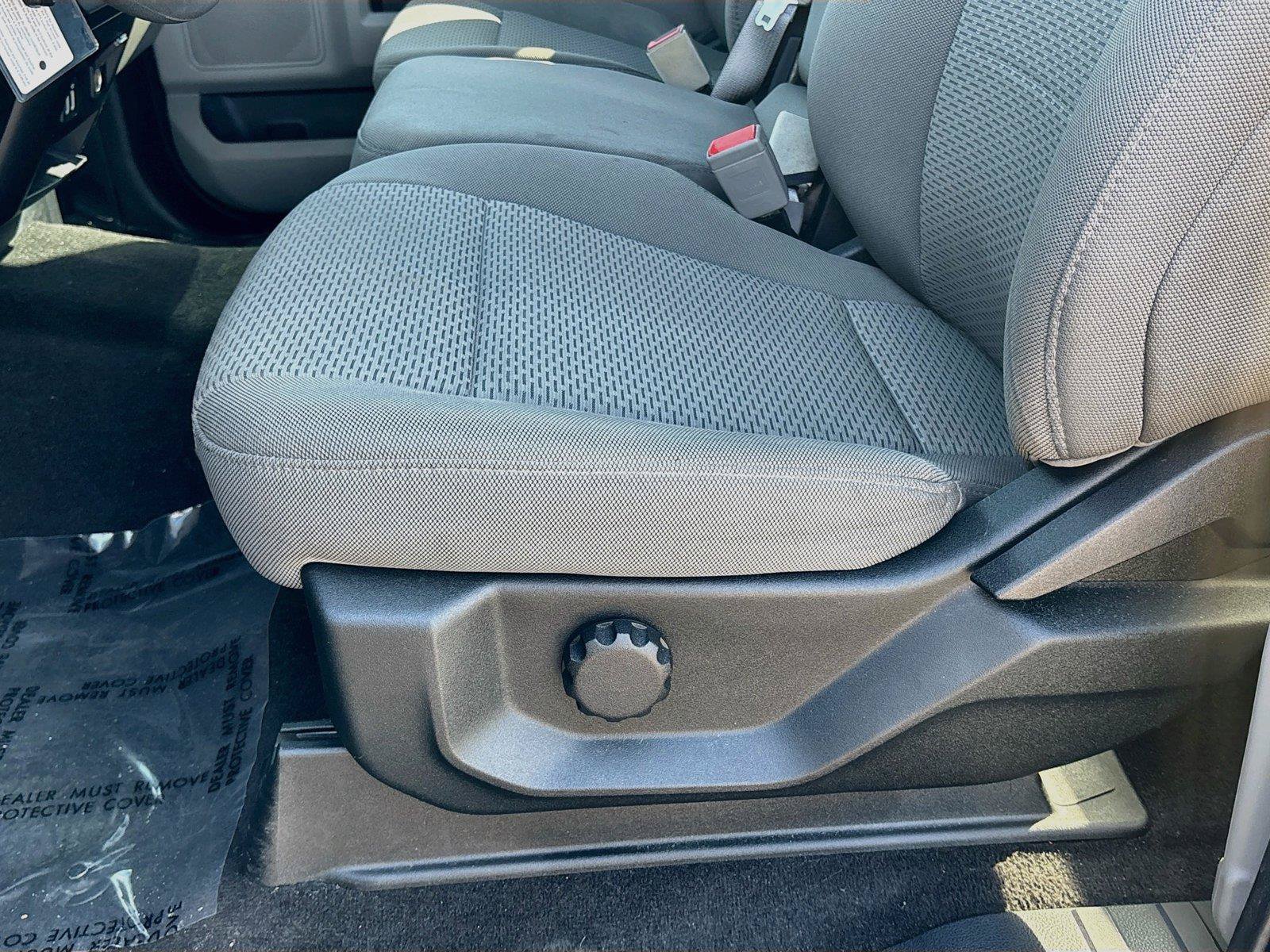 Used 2019 Ford F150 XLT w/ Trailer Tow Package RWD image 18