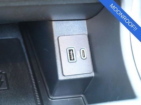 Used 2024 Ford Edge Titanium w/ Equipment Group 301A image 26