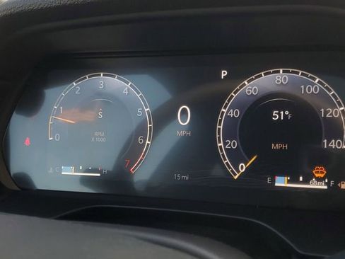 New 2025 Jeep Grand Cherokee Altitude image 12