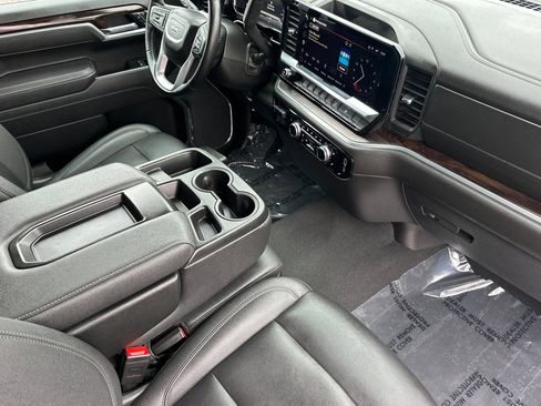 Used 2025 GMC Sierra 1500 SLT RWD image 14