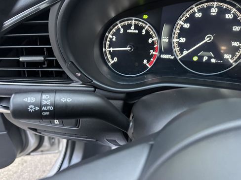 Used 2025 MAZDA MAZDA3 s image 28