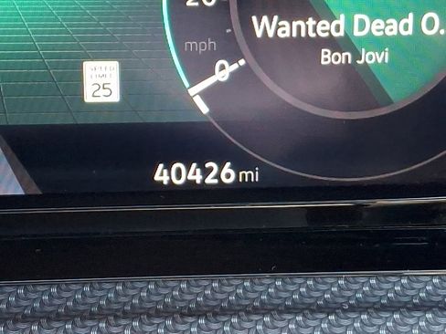 Used 2024 Volkswagen Golf R image 21