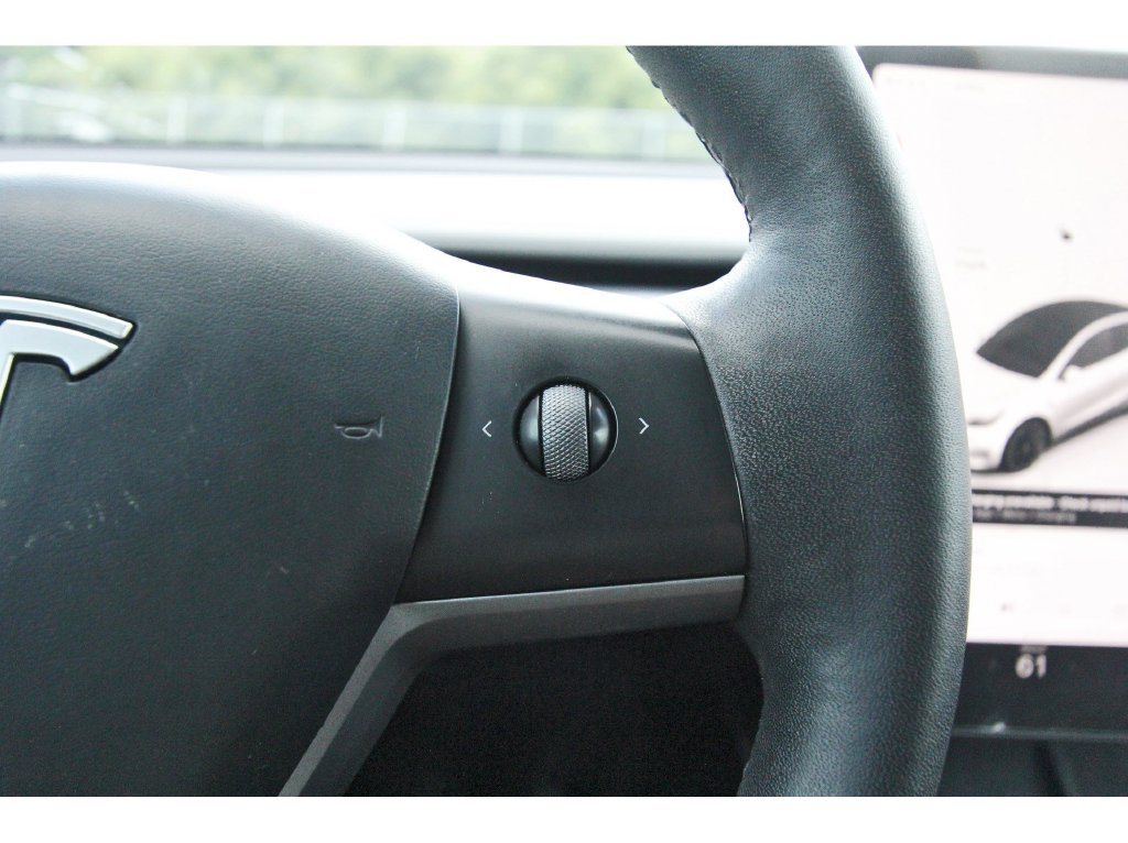 Used 2023 Tesla Model Y Long Range AWD/4WD image 19