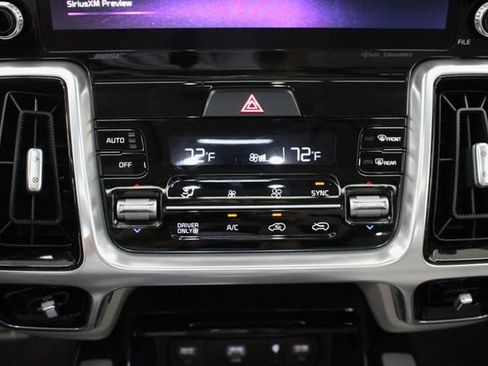 Used 2023 Kia Sorento SX Prestige w/ Panoramic Sunroof Package AWD/4WD image 26