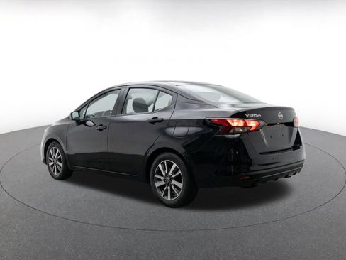 Used 2025 Nissan Versa SV FWD image 7
