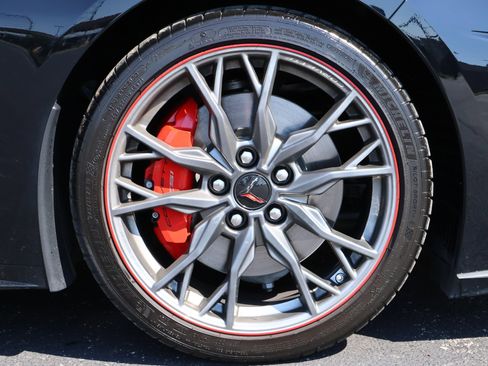 Certified 2025 Chevrolet Corvette Stingray Premium Conv w/ Z51 Performance Package image 29