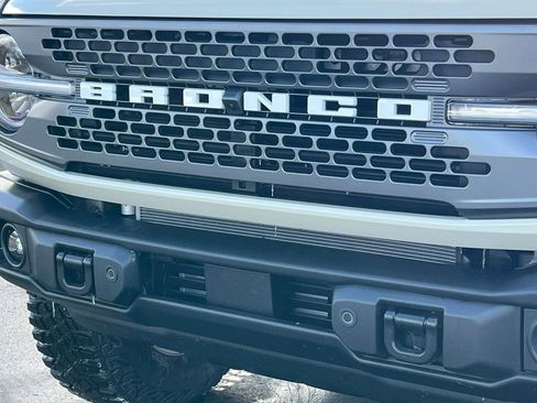New 2025 Ford Bronco Badlands AWD/4WD image 45