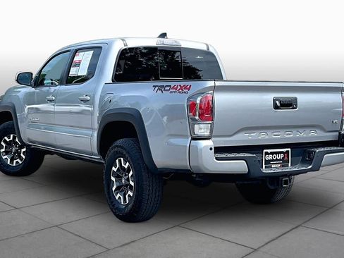 Used 2021 Toyota Tacoma TRD Off-Road w/ Technology Package AWD/4WD image 12