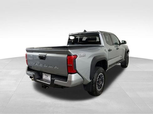 Certified 2024 Toyota Tacoma TRD Off-Road image 9