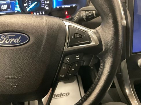 Used 2023 Ford Edge Titanium image 21