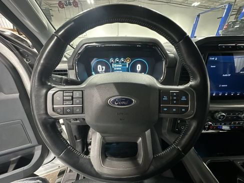 Certified 2021 Ford F150 Lariat w/ Trailer Tow Package AWD/4WD image 15