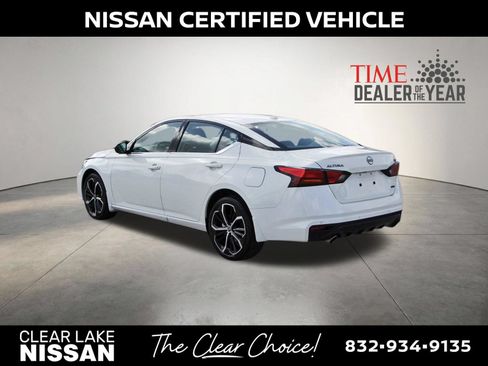 Certified 2025 Nissan Altima 2.5 SR w/ SR Premium Package AWD/4WD image 6