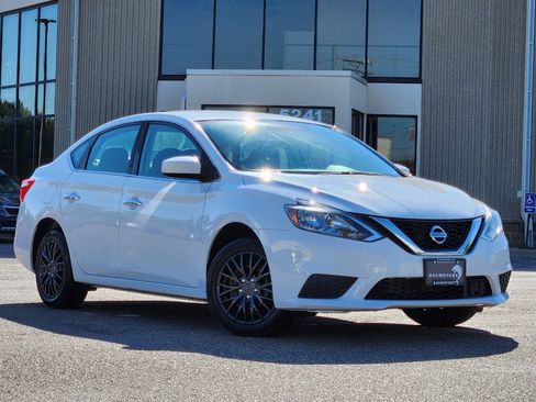 Used 2019 Nissan Sentra S FWD image 29