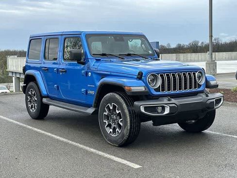 Used 2024 Jeep Wrangler Sahara w/ Technology Group image 22