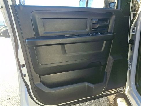 Used 2016 RAM 2500 Tradesman w/ Chrome Appearance Group image 12