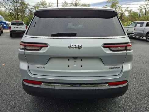 Used 2023 Jeep Grand Cherokee L Limited image 9