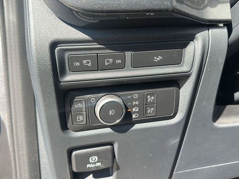 Used 2022 Ford F150 XLT w/ Equipment Group 302A High image 11