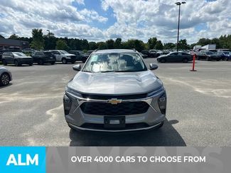 Used 2025 Chevrolet Trax LT w/ LT Convenience Package FWD video 2