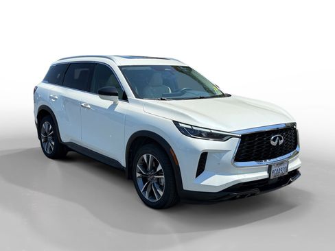 Used 2023 INFINITI QX60 Luxe w/ Performance Audio Package AWD/4WD image 7
