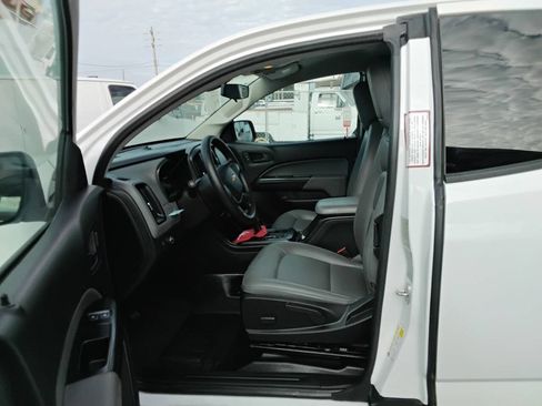 Used 2021 Chevrolet Colorado W/T w/ WT Convenience Package RWD image 10
