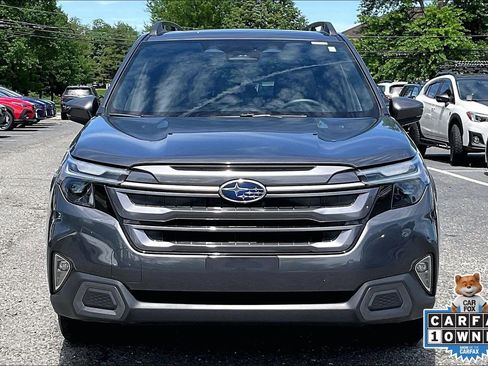 Certified 2025 Subaru Forester Limited AWD/4WD image 3
