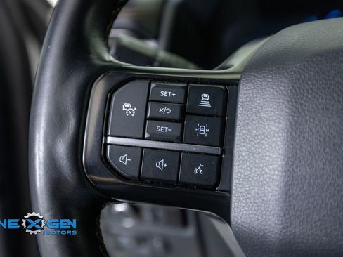 Used 2023 Ford Expedition Platinum AWD/4WD image 14