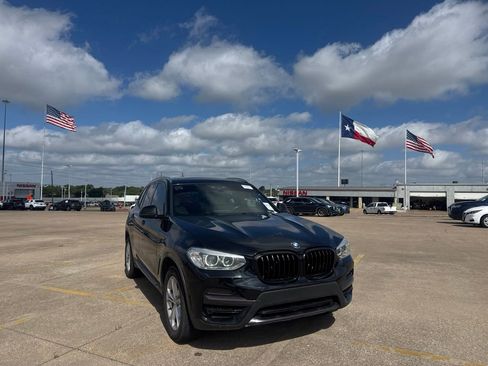 Used 2021 BMW X3 xDrive30i AWD/4WD image 3