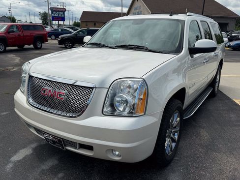 Used 2014 GMC Yukon XL Denali AWD/4WD image 5