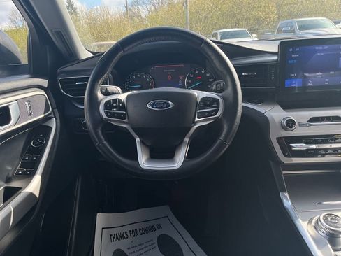 Used 2024 Ford Explorer XLT w/ Equipment Group 202A image 18