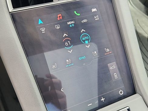 Certified 2025 Porsche Taycan image 15