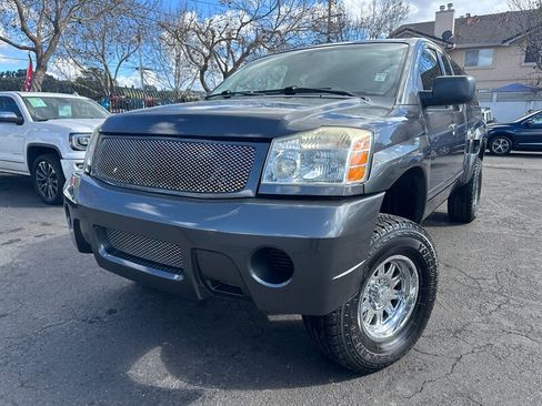 Used 2007 Nissan Titan SE RWD image 1